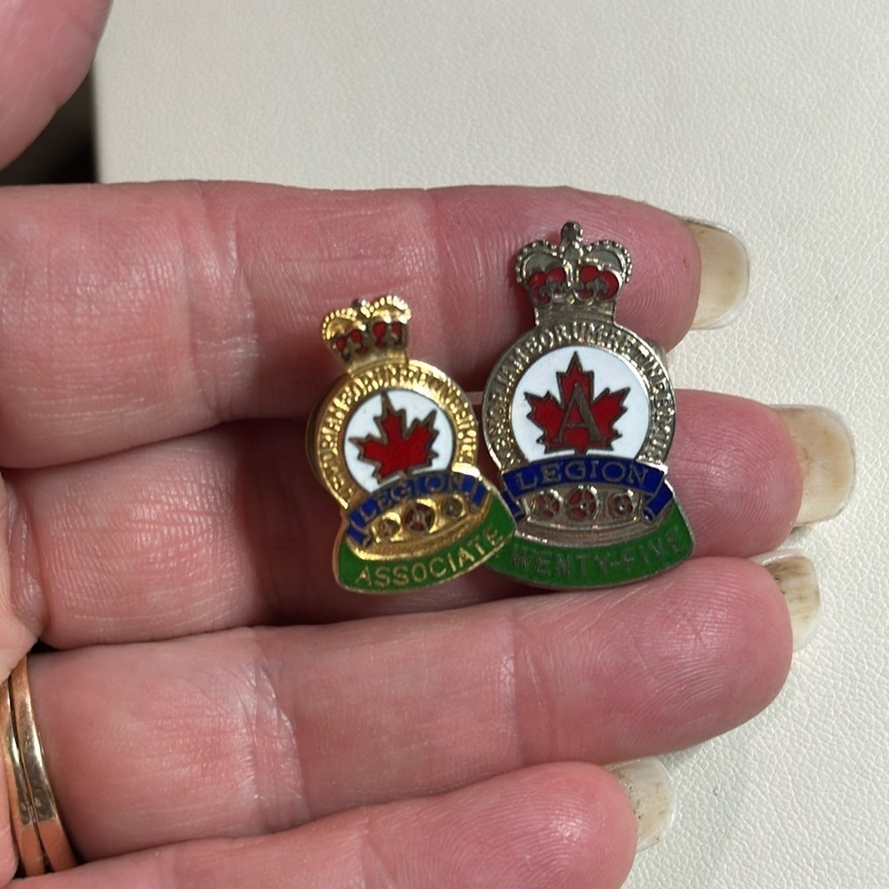 Memories petureblumus legion 25 red, white, blue, and green enamel